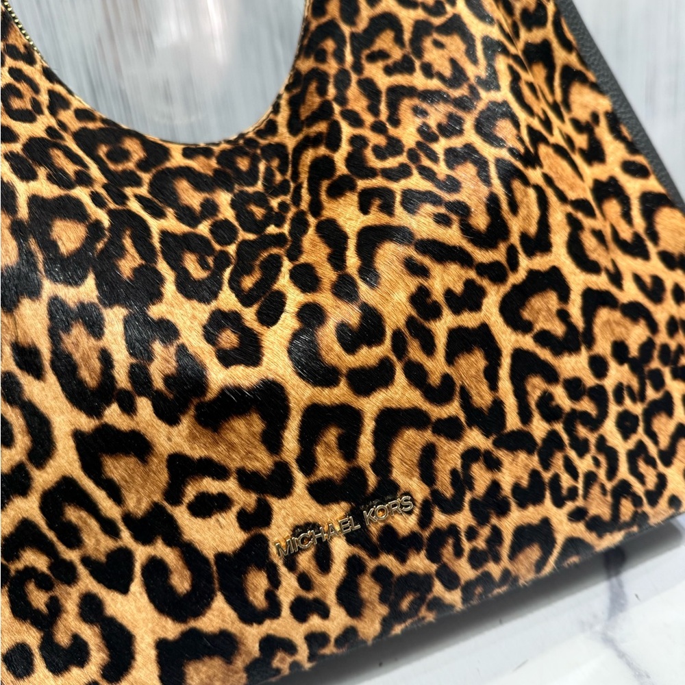 MICHAEL KORS OUTLETNayla Medium Leopard Print Calf Hair Shoulder Bag NWT - Picture 6 of 8